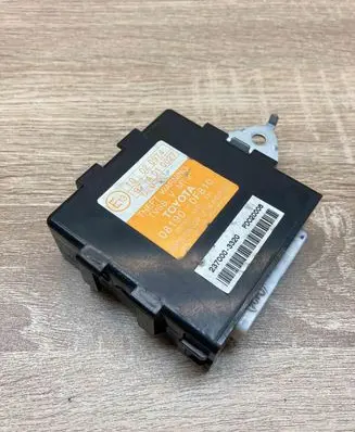 Toyota Corolla E140 E150 Alarm control unit/module 081900F810