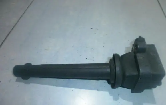 Nissan Micra High voltage ignition coil 0221504017