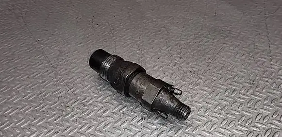 Volkswagen Transporter - Caravelle T4 Fuel injector 068130201