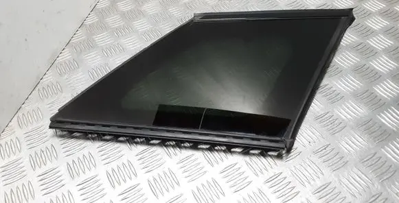 Land Rover Evoque I Rear side window