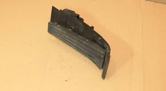 BMW X5 E53 Accelerator throttle pedal 6756492