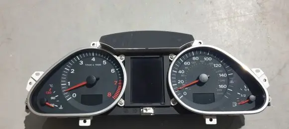 Audi A6 S6 C6 4F Speedometer (instrument cluster) 4F0920950K