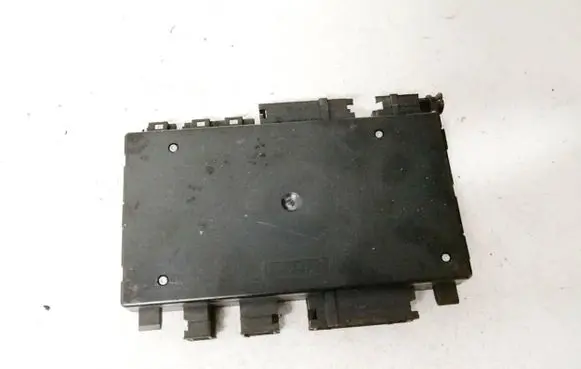 Mercedes-Benz CLS C219 Comfort/convenience module a2118704085 05022705