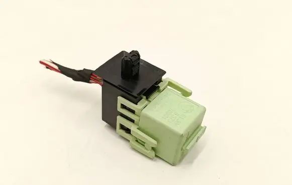 BMW 5 F10 F11 Other relay 8373700 8378975