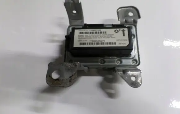 Jeep Grand Cherokee Airbag control unit/module P56007108