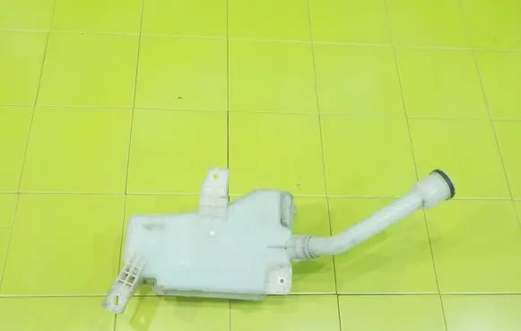 Opel Mokka Windshield washer fluid reservoir/tank XP189