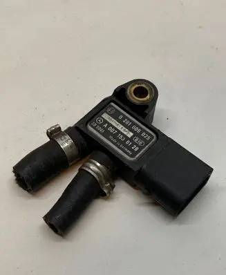Mercedes-Benz E W211 Exhaust gas pressure sensor A0071536128 0281006025