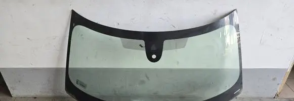 Mini One - Cooper F56 F55 Front windscreen/windshield window 