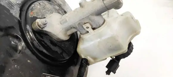Volkswagen Touran I Master brake cylinder
