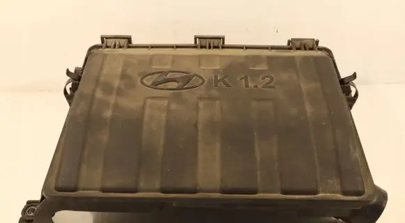 Hyundai i10 Air filter box 28110B9200