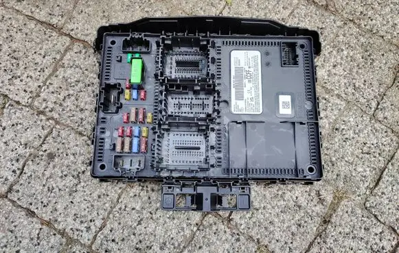 Ford Escape IV BSM Control unit NU5T15604CCFF