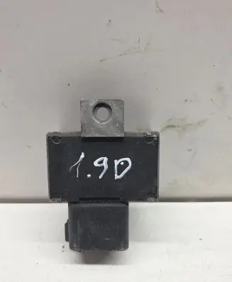 Renault Trafic II (X83) Glow plug pre-heat relay 7700115078
