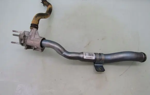 Mazda 6 Engine coolant pipe/hose