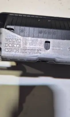 Volvo XC90 Trunk lock loop 
