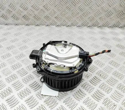 Mercedes-Benz EQE v295 Heater fan/blower A2069064401