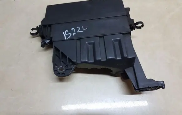 Lexus IS 200-300 Fuse module