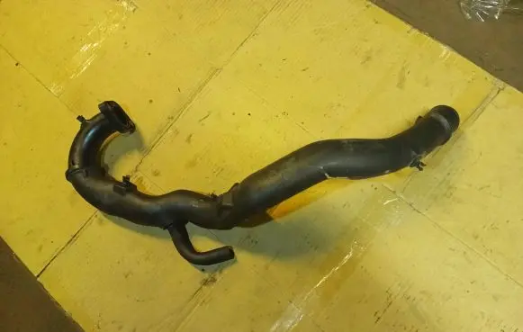 Renault Trafic II (X83) Intercooler hose/pipe 8200760904
