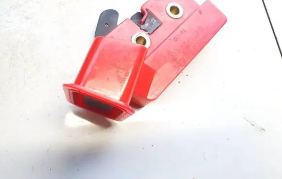 Ford Focus Seat back rest lock catch 98a61382aa 124311pdz006