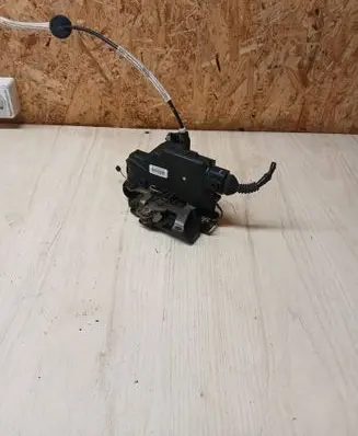 Volkswagen Touareg I Front door lock 3D1837016 991564101