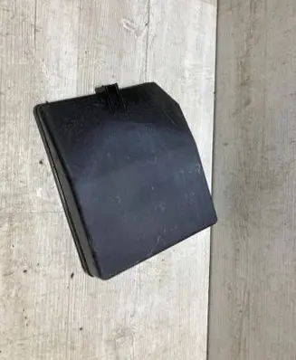 Mitsubishi Outlander Fuse box cover 3605na