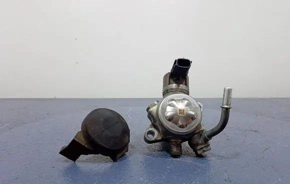 Mazda CX-5 Fuel injection high pressure pump 295100-0294