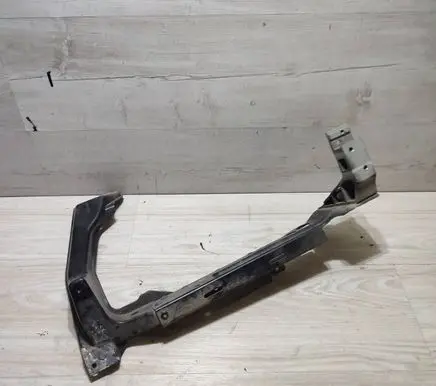 Jaguar F-Pace Headlight/headlamp mounting bracket HK8313N078A