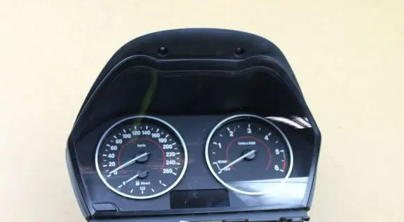BMW 1 F20 F21 Speedometer (instrument cluster) 9283289