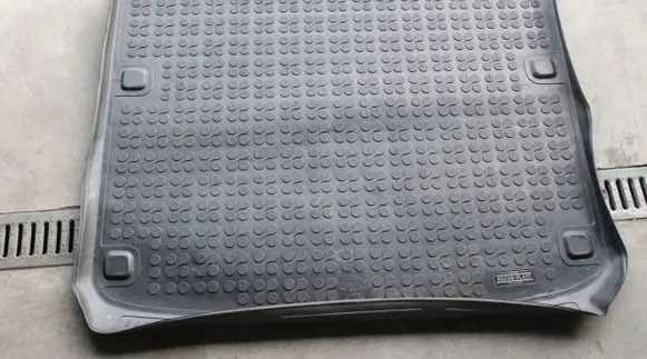Volvo XC90 Rear floor carpet liner 185KM