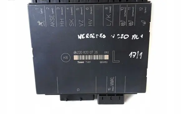 Mercedes-Benz S W220 Seat control module 2208200726