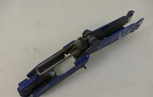 Mercedes-Benz Vito Viano W638 Loading door upper hinge 