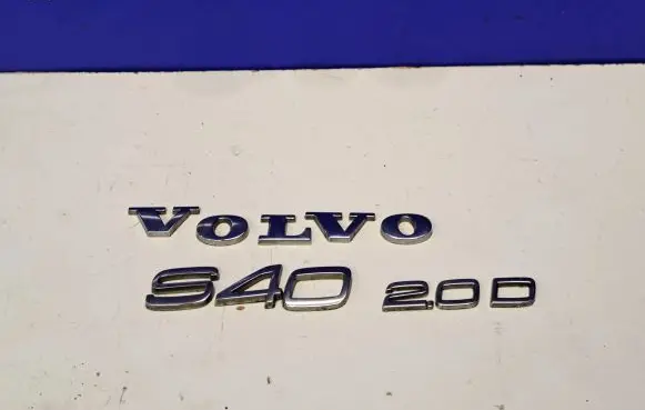 Volvo S40 Manufacturers badge/model letters 30661222 8620309