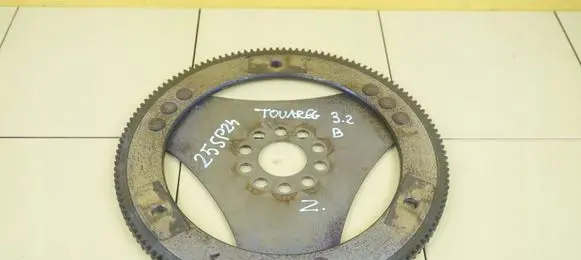 Volkswagen Touareg I Flywheel 022105323E BMV