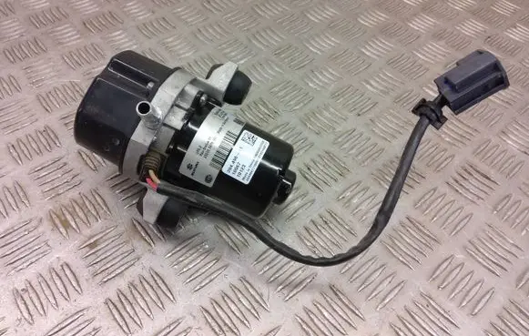 Suzuki SX4 S-Cross Vacuum pump 5180076S0