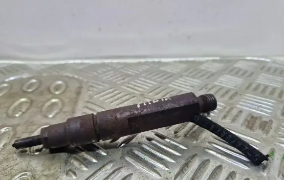 Skoda Fabia Mk1 (6Y) Fuel injector