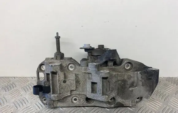 Generator/alternator bracket