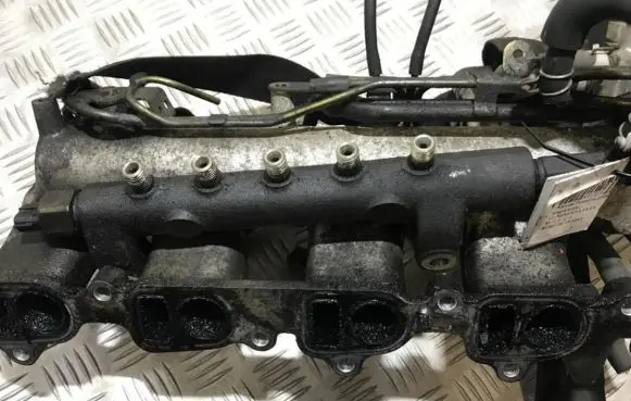 Nissan Primera Fuel main line pipe