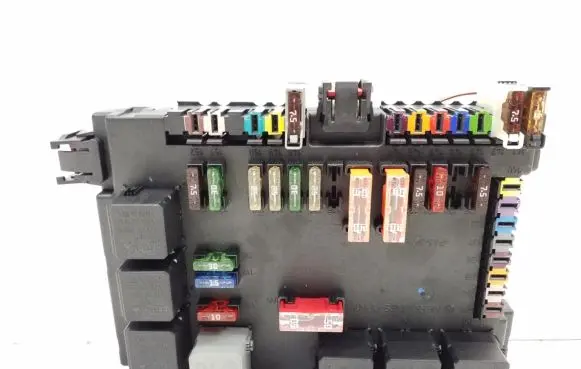 Mercedes-Benz CL C216 Fuse module A2215403550