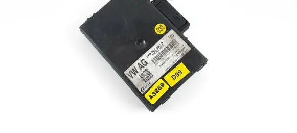 Volkswagen Touareg II Gateway control module 7P6907530B 7P6907530