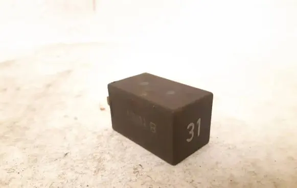Volkswagen Golf II Other relay 191955532