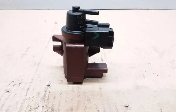 Ford Mondeo MK IV Turbo solenoid valve 6G9Q9E882CA