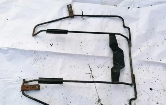 Mercedes-Benz Sprinter W901 W902 W903 W904 Fuel tank mounting bracket 
