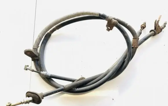 Handbrake/parking brake wiring cable