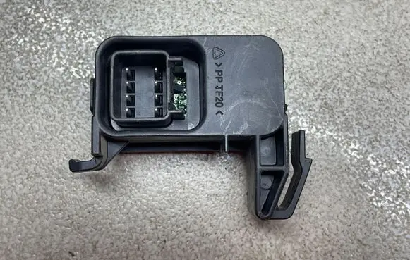 Opel Insignia A Tailgate sensor 22906040