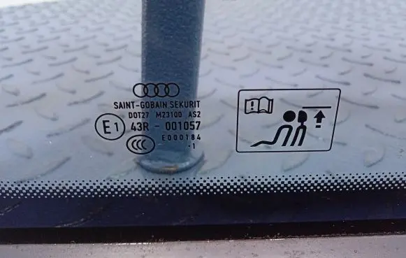 Audi A1 Rear side window 8X3845299