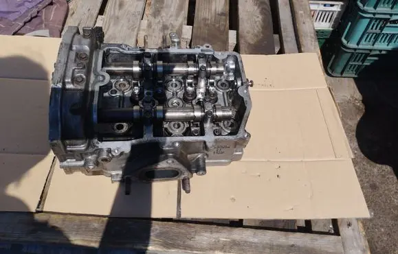 Subaru Outback Engine head 228262021 T20D LH102