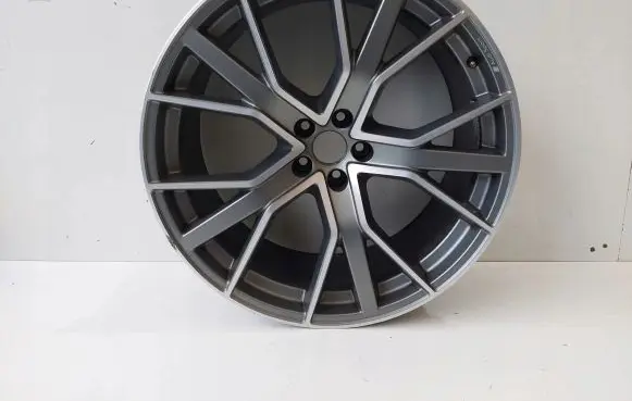 Audi Q7 4M R22 alloy rim 4M0601025CP