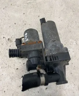 BMW 3 E46 Coolant heater control valve 8369807 1147412149