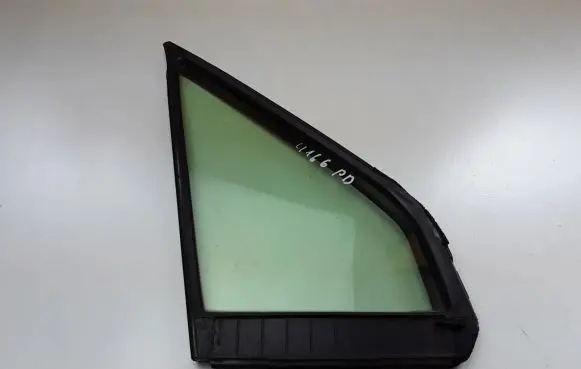 Subaru Forester SK Front door vent window glass four-door 61284SJ000