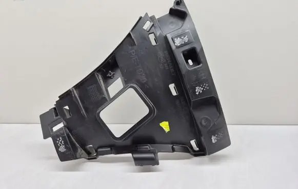 Front bumper mounting bracket