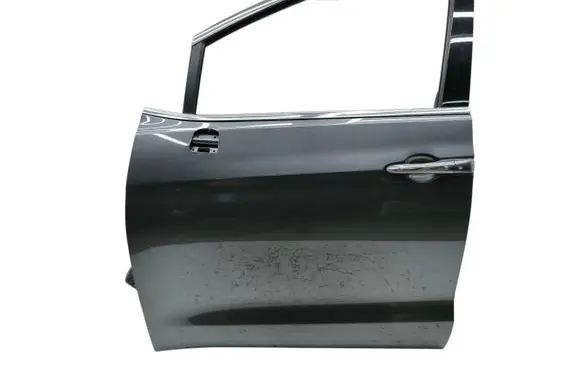 Chrysler Pacifica Front door